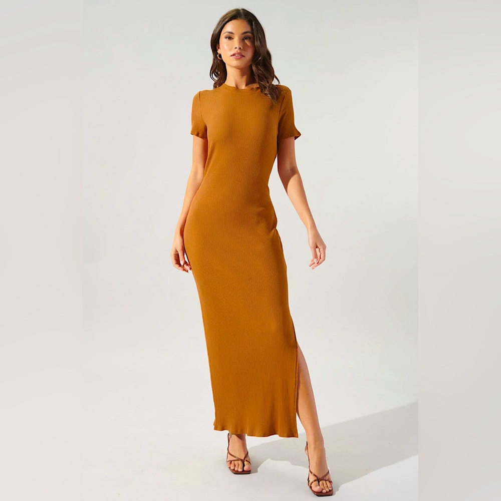 LIKE NEW Sugarlips Ribbed Knit Maxi Dress